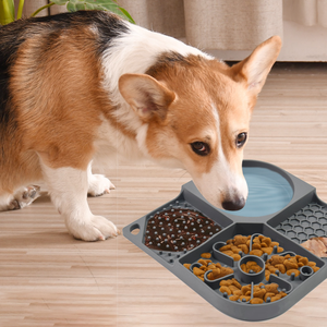 Comedero Lento para Perros de Silicona de Grado Alimenticio, Ecológico e Impermeable, Cuadrado, Multifuncional, con Succión para Uso en Exteriores - Product Image 1