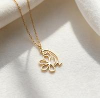 Collier pendentif paon ajouré délicat en acier inoxydable plaqué or 18 carats PVD, collier animalier minimaliste