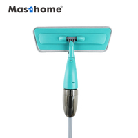 Prix usine Balai plat microfibre anti-poussière à pulvérisation avec insert en microfibre et tige en acier inoxydable de 132 cm, sans seau