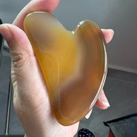 Tabla de Gua Sha de Ágata Roja Natural con Forma de Dedo y Patrón de Corazón, Herramienta de Masaje Facial de Jade, Hecho en China