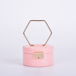 Pink portable metal handle travel women imitation crocodile leather cosmetic box jewelry box gift box