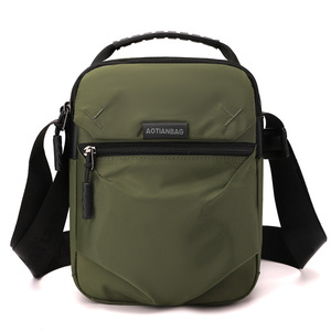 Nueva Bolsa Cruzada Vertical de Gran Capacidad con Cierre, Bolsa de Pecho de Nailon Simple y Moderna para Hombre - Product Image 4