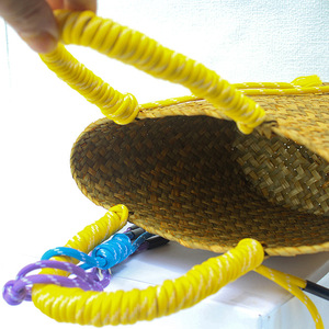 Bolso de mano de moda para mujer, tejido a mano, ecológico, duradero, portátil, tipo cesta de paja marina, bolso de playa con asas de cuerda de nailon y borlas - Product Image 5