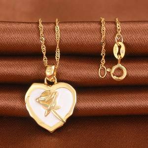 Collier personnalisé plaqué or 18k en argent sterling 925, bijoux fins en forme de cœur - Product Image 3