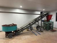 Machine de fabrication de blocs emboîtables largement utilisée, ligne de production de briques avec extrudeuse sous vide pour projets de construction