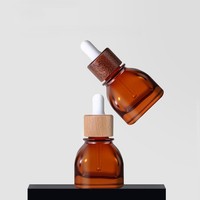 Botol Minyak Esensial Kosong Bentuk Persegi Amber 30ml Kelas Atas Baru dengan Penutup Kayu Bambu untuk Kemasan Cairan Esens