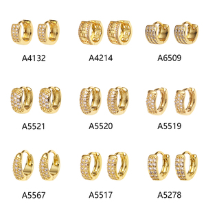 <span class=keywords><strong>Pendientes</strong></span> de Aro Foxi Jewelry, Varios Diseños al por Mayor, <span class=keywords><strong>Aros</strong></span> Huggies de <span class=keywords><strong>Oro</strong></span> con Circonita Cúbica, Bañados en <span class=keywords><strong>Oro</strong></span> de 18K - Product Image 3