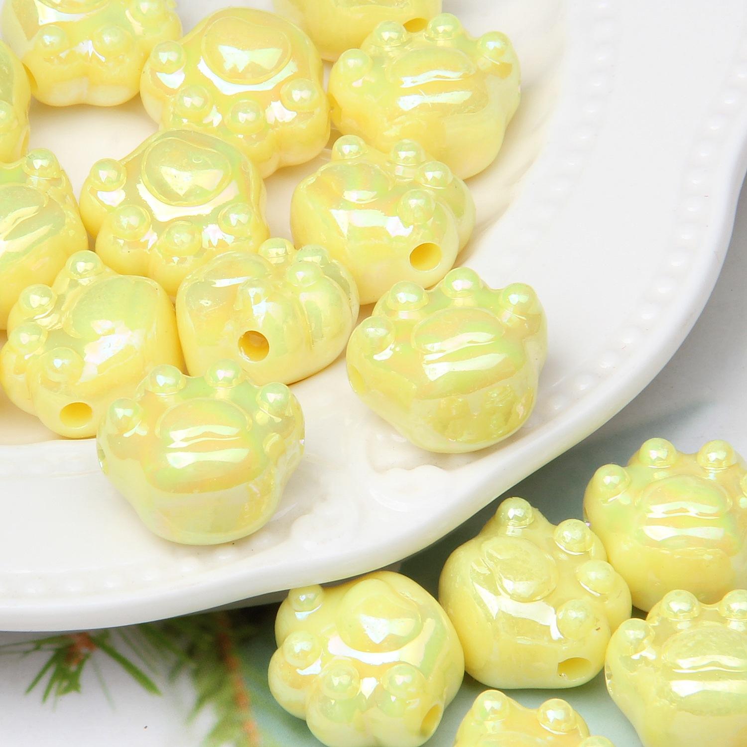 สีเหลือง