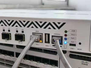 Descatalogado MikroTik + Flagship 10G SFP + Router 72 Core CPU - Product Image 3