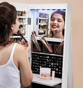 <span class=keywords><strong>Armoire</strong></span> <span class=keywords><strong>à</strong></span> <span class=keywords><strong>bijoux</strong></span> sur pied avec miroir, verrouillable, pivotante <span class=keywords><strong>à</strong></span> 360°, avec éclairage LED - Product Image 5