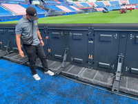 Raybo Outdoor Waterproof P10 10mm SMD LED Display Screen for Soccer Football Stadium Sports Events and Market Video Wall Panel