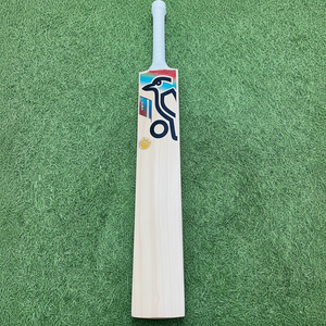 AURA ENGLISH WILLOW CRICKET BAT HANDEL CORTO - Product Image 1