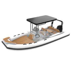 เรืออลูมิเนียมแบบมีโครงสร้างเสริมแรง (RIB) รุ่น Sp680/660 พร้อมพื้นไฟเบอร์กลาสแบบกำหนดเอง รองรับผู้โดยสาร 14 คน พร้อมคอนโซลกลาง และเครื่องยนต์นอกเรือทรงพลัง เหมาะสำหรับการล่องเรือและตกปลา - Product Image 3