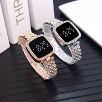 Jam tangan elektronik wanita, arloji gaya mewah kecil tali stainless steel sentuhan kasual