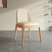 Chaise d'appoint nordique en bois massif, chaise de salle à manger sans accoudoirs avec dossier rembourré en simili cuir imperméable pour salle à manger