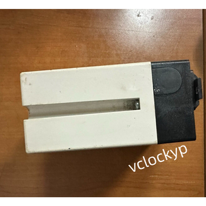 GESTRA NRS 1-7B 115V NRS 1-7 TUV WB 05-354 Interrupteur de niveau de chaudière (corps cassé) – Occasion - Product Image 1