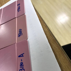 Custom <strong>Designed</strong> Silk Pink Metallic Feeling Color ABS material plastic <strong>granules</strong> masterbatch for Car Handling And - Product Image 3