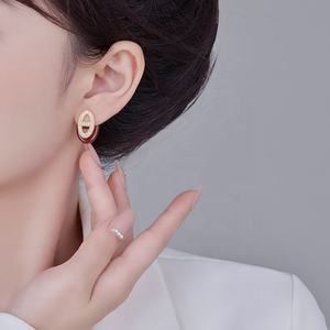 Pendientes de Diseño Retro Francés con Doble Capa de Microincrustaciones de Circonio, Diseño de Nariz de Cerdo, Estilo Lujoso y Sofisticado para Regalo - Product Image 6