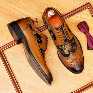 Mocasines de Cuero Negro para Hombre, Estilo Clásico para Vestir, Estilo Urbano, Hechos a Mano, con Punta en Pico y Hebilla Clásica - Product Image 1