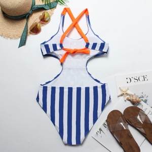 Conjunto de Bikini de Lujo Personalizado por el Fabricante, con Estampado, Accesorios Metálicos, Top Bandeau, Braguita de Tanga, Micro Bra, Traje de Baño de Secado Rápido - Product Image 5