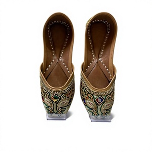 BS INTERNATIONAL Chaussures décontractées pour femmes en cuir véritable brodé à la main, personnalisables OEM, tendance mode sur mesure - Product Image 2