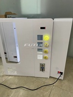 Distributeur automatique de monnaie 630 Wide à 4 niveaux pour snacks, détergents et préservatifs, idéal pour les laveries.