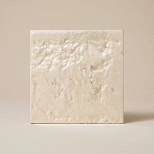 Piastrella Beige Bahia-13 13x13 Cm, Spessore 9 Mm, Finitura Lucida, Bordi Irregolari - Product Image 1