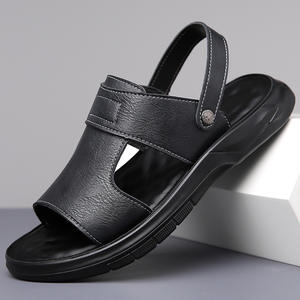 Sandales à semelles épaisses pour homme, chaussures de plage à semelle souple pour l'été, tongs en cuir souple pour homme, usage double, décontractées - Product Image 4