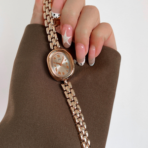 Relojes de pulsera para mujer, de nicho, de alto valor, artísticos, versátiles, sencillos y elegantes, con esfera ovalada. - Product Image 5