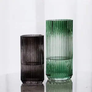 Grosir Vas Hijau Daur Ulang Dekorasi Besar 25 Cm Transparan Bergaris Kaca Vas Bunga untuk Dekorasi Bunga