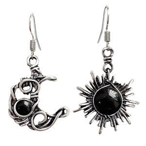 Orecchini Asimmetrici Sole Luna da Donna, Gioielli Vintage Celesti alla Moda - Product Image 4