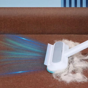 Brosse multifonctionnelle pour animaux de compagnie, grattoir à poils de chat, dissolvant de colle, outil d'élimination des poils de chien, outil d'élimination des poils de tapis et de lit - Product Image 4