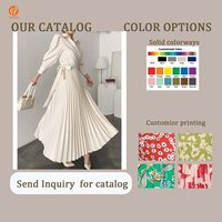 Robe longue femme 7934 avec col polo et nœud latéral, taille naturelle, coupe ajustée pour occasions formelles, confectionnée par un fabricant de vêtements.