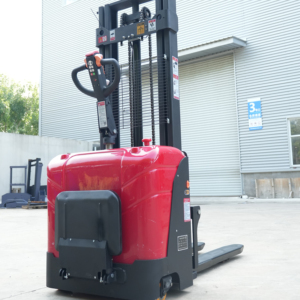 รถยกไฟฟ้า ยกสูง 3000 มม. แบตเตอรี่ตะกั่ว-กรด 48V งาสูง 1500 มม. ยางตัน เสาสามท่อน ใช้ภายในอาคาร - Product Image 3