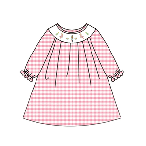 Preorder boutique <span class=keywords><strong>di</strong></span> <span class=keywords><strong>natale</strong></span> stampa soldato carino smocked bambine <span class=keywords><strong>vestito</strong></span> nuovo design all'ingrosso sorella vestiti per ragazza - Product Image 1