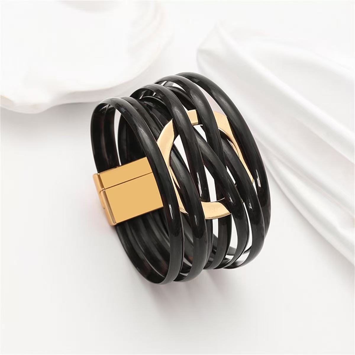 Black-SR138-05