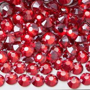 Стразы Selina Crystal Starry Skies Series: Экологичные, с плоским дном, для нейл-арта, сценического макияжа и рукоделия - Product Image 6