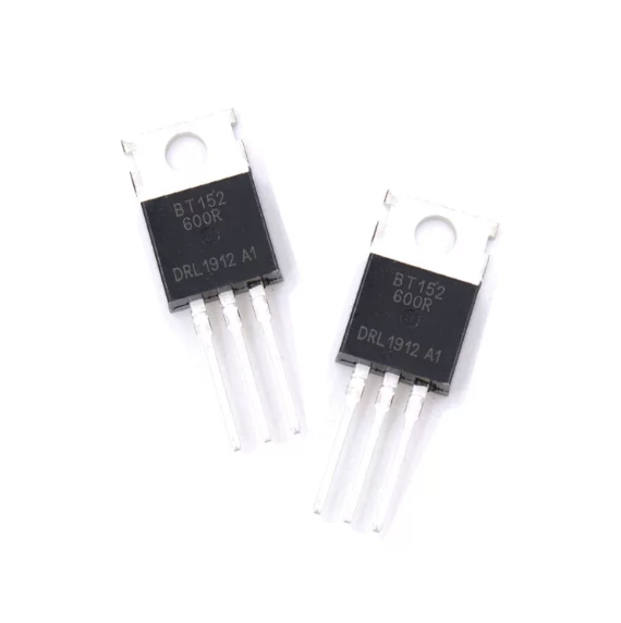 Hot Sale BT136 BT137 BT138 BT139-600E 800E TRIAC Bidirectional Thyristor TO-220 Through Hole in Stock