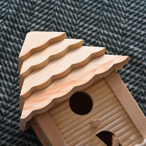 Sıcak satış asılı özelliği şık oturma odası aksesuarı sürdürülebilir ahşap Birdhouses moda stil standı kuş - Product Image 4