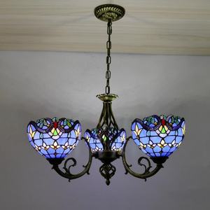 Lustre Tiffany de 8 pouces à 3 têtes, lampe LED créative de style pastoral pour salon, avec suspension en fer pour chambre à coucher - Product Image 4