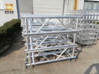 Truss Redondo de Aleación de Aluminio de 400mm*400mm, Truss Triangular Equilátero para Iluminación de Techo, Truss SPigot para Eventos y Conciertos