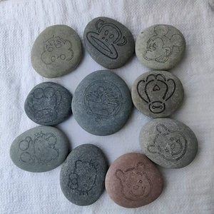 Piedras Planas Seleccionadas a Mano para Pintura y Graffiti, Piedras de Río Naturales para Manualidades Creativas Infantiles, Venta al Por Mayor - Product Image 3