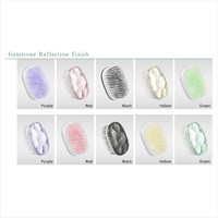 Brosse démêlante TONG FONG 88004SCL bien conçue avec manche en plastique ventilé, idéale pour salon, dotée de poils en nylon
