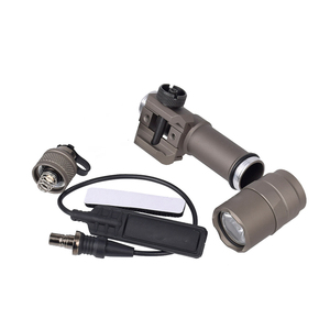 Linterna táctica M600B de aleación de aluminio duradera con interruptor de presión, funcionamiento constante y momentáneo para caza - Product Image 6
