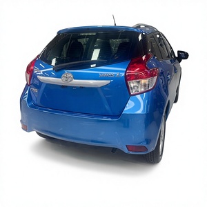 Usato per <span class=keywords><strong>Yaris</strong></span> 1.5 con cambio automatico, guida a sinistra, pneumatici R15, telecamera posteriore, sedili in tessuto, trazione anteriore. - Product Image 1