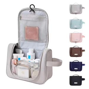Sac de voyage portable grande capacité pour affaires, trousse de maquillage, fermeture éclair, polyester, résistant à l'eau, design pliable - Product Image 1