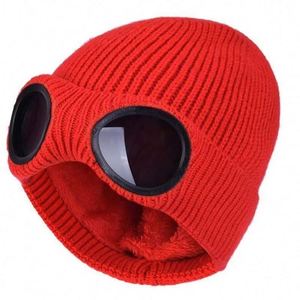 Bonnet unisexe double usage en tricot épais, brodé à la main, pour l'hiver, avec motif de lunettes, idéal pour les activités de plein air, le ski et les voyages. - Product Image 2