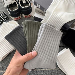 Men's Crew <b>Socks</b> Solid Color Mid Calf <b>Polyester</b> Basketball Sports <b>Socks</b> For Youth 18-40 Years Old - Product Image 2