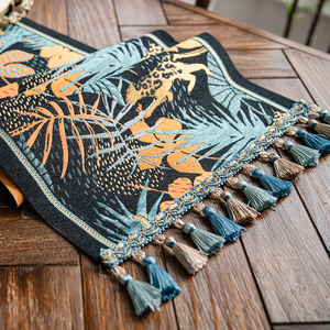 Boho Palm Leaves <span class=keywords><strong>Tropical</strong></span> Botanical Jungle Table Runner Cocina Rectangular Tabletop Cover con flecos - Product Image 3