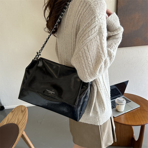 Bolso de Cadena Coreano Texturizado de Gran Capacidad 2026, Bolso de Hombro y Bandolera Versátil, Bolso de Moda para el Día a Día para Mujer - Product Image 3